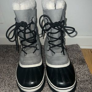 Sorel Women’s Caribou Boot Size 10.